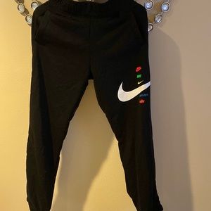 NWT Nike sweatpants size small